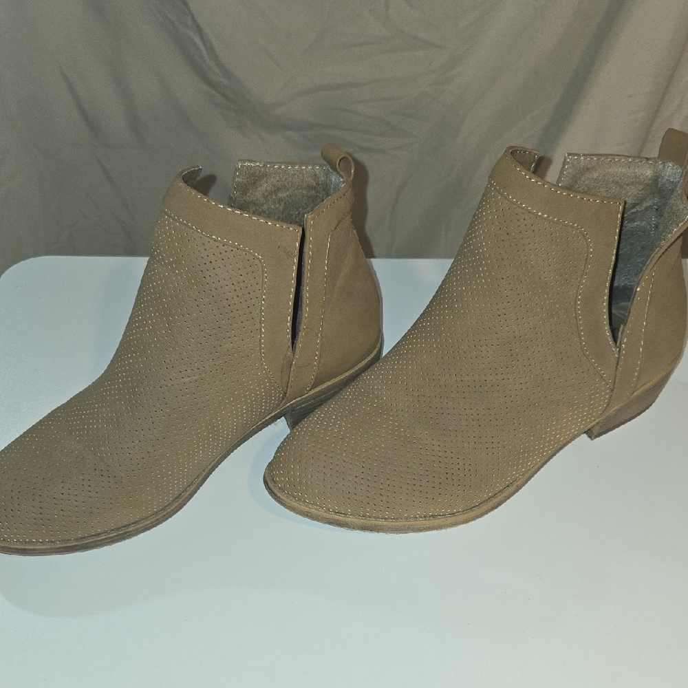 Tan Heeled Ankle Boots